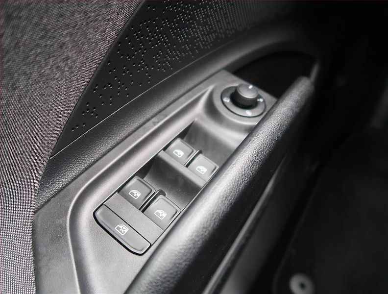 Škoda Enyaq (2021) iV 80 (82 kWh), SoH 90% - fotka 15 z 19