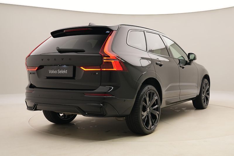 Volvo XC60 T8 AWD RECHARGE REZERVACE - fotka 13 z 65