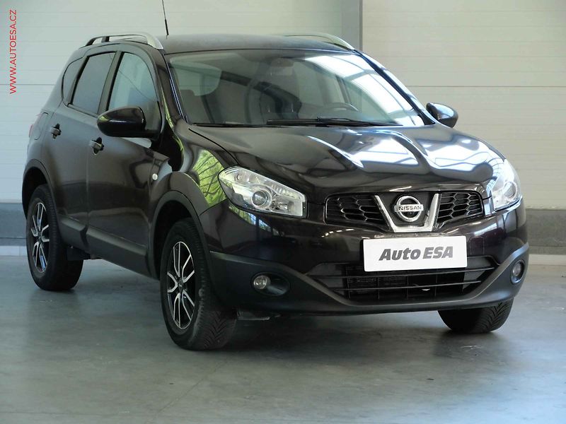 Nissan Qashqai (2012) 1.6 16V, ČR, Panor, AC - fotografie inzerátu