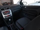 Ford Focus (2008) 1.6 16V, po STK, rezervace - náhled 8