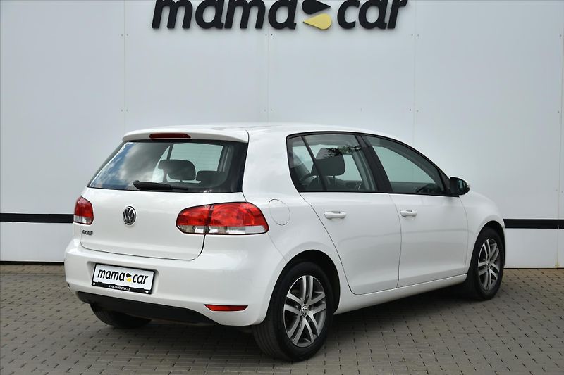 Volkswagen Golf 1.2 TSI 77kW TREND SERVIS. KN. - fotka 7 z 20