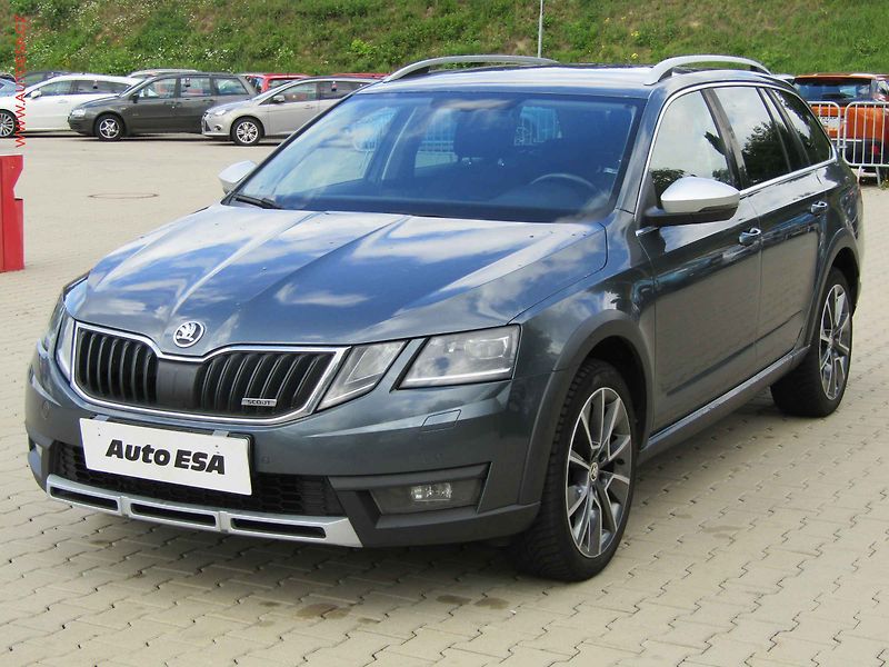 Škoda Octavia (2017) 2.0 TDi 4x4, navi, LED - fotka 3 z 17