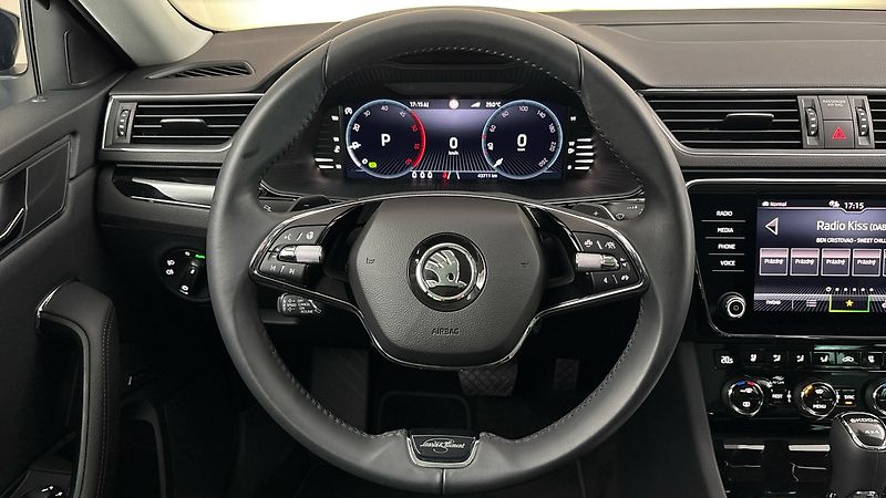 Škoda Superb 2.0 TDI DSG 4x4 L&K Combi - fotka 9 z 34