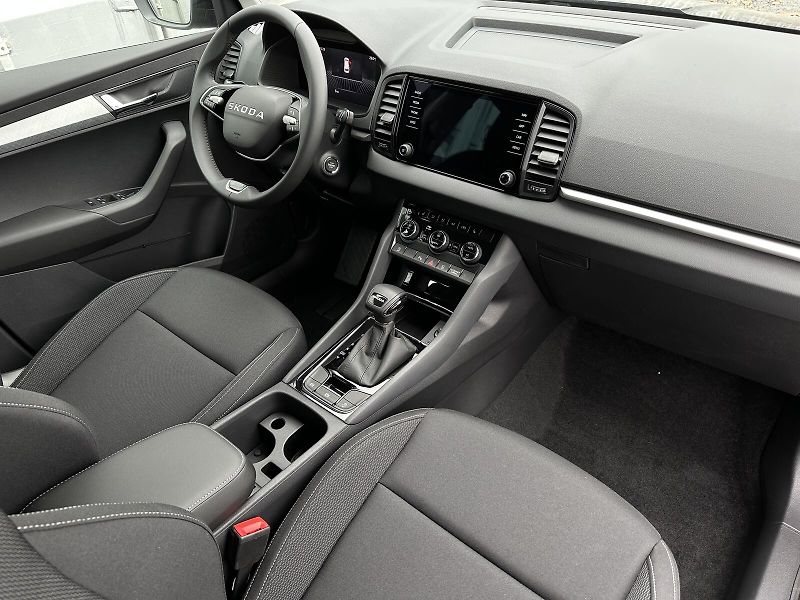 Škoda Karoq 1.5TSi DSG 150PS LED V.Cockpit - fotka 33 z 38
