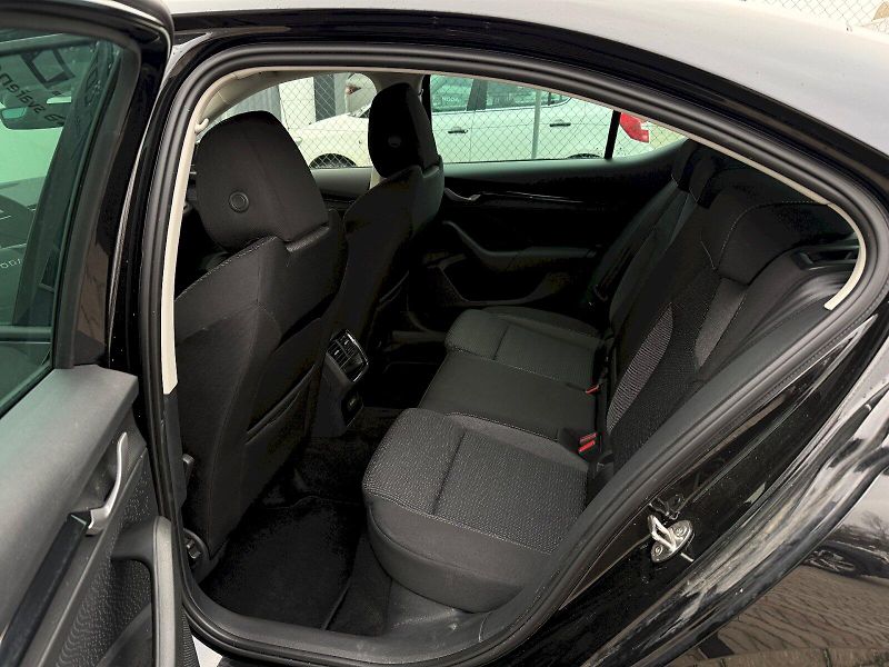 Škoda Octavia (2024) 1.5 TSI 85 kW Selection - fotka 10 z 20