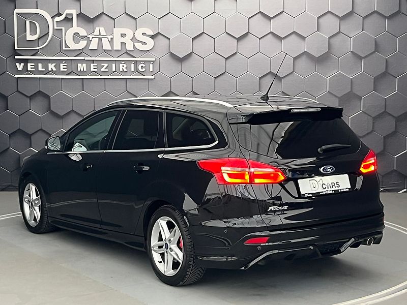 Ford Focus 2.0 TDCi 110kW SPORT - fotka 2 z 63