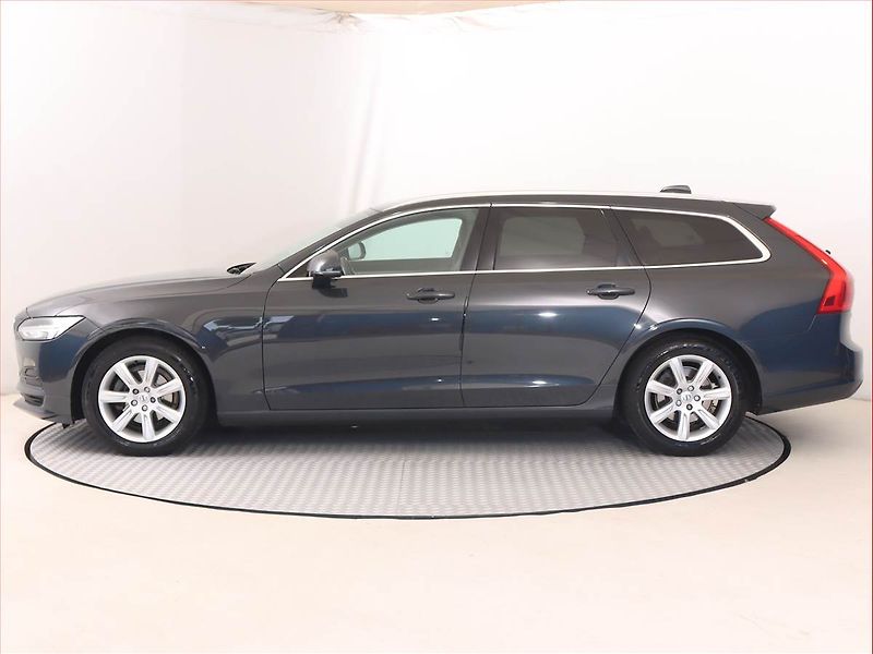 Volvo V90 (2018) D3, Serv.kniha, Kůže, Navi - fotka 3 z 21