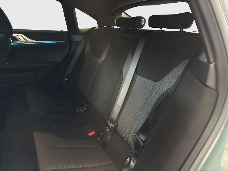 BMW Řada 4 420d xDrive Gran Coupe - fotka 16 z 22