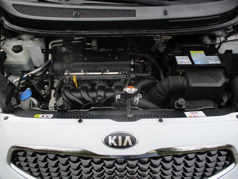 Kia Venga 1.6i 91kW AUTOMAT*NAVI*VÝHŘEV - fotka 47 z 50