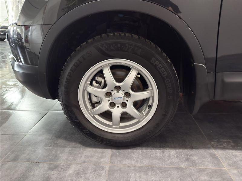 Nissan Qashqai 2,0   i 4x4 PANORAMA TAŽNÉ - fotka 24 z 30
