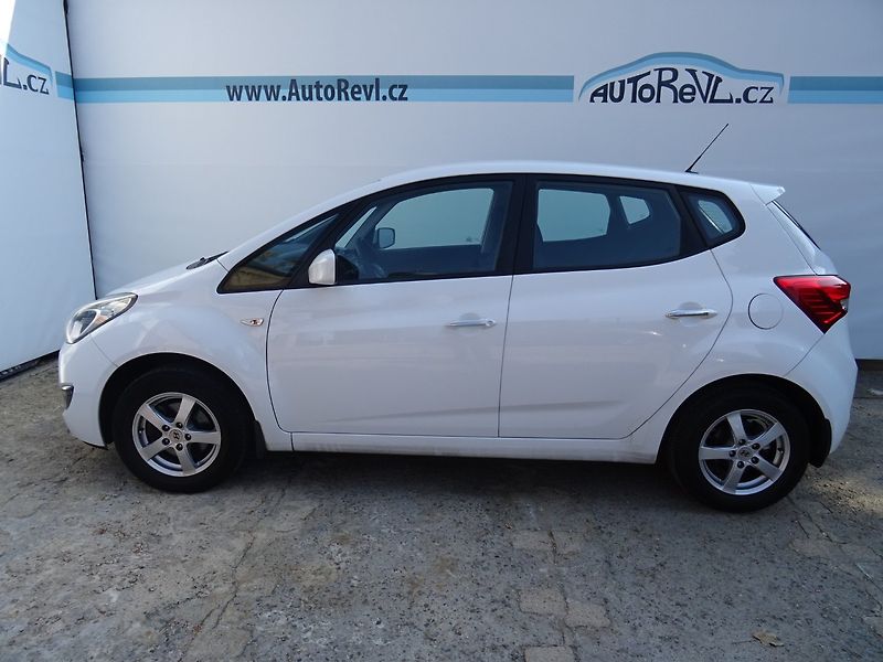 Hyundai ix20 (2011) 1.4i,66kW,1majČR,klima - fotka 6 z 23