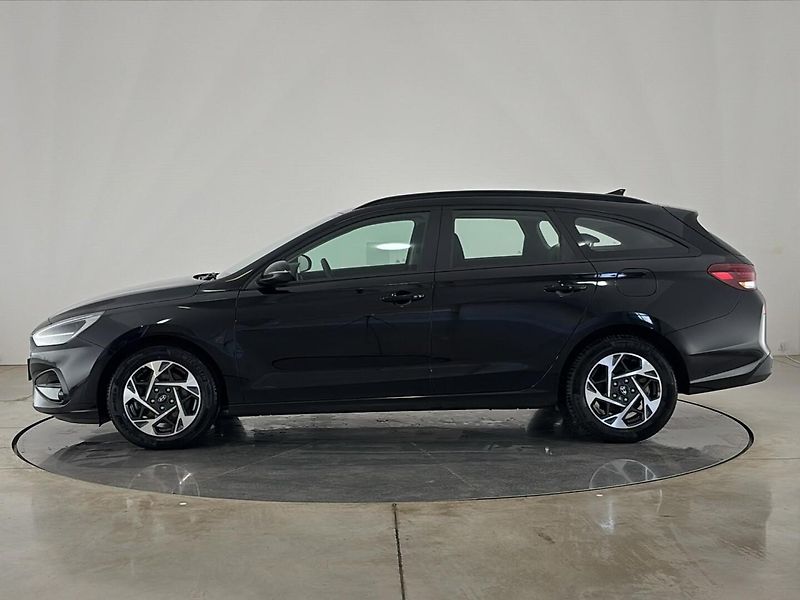 Hyundai i30 Smart DCT - fotka 3 z 26