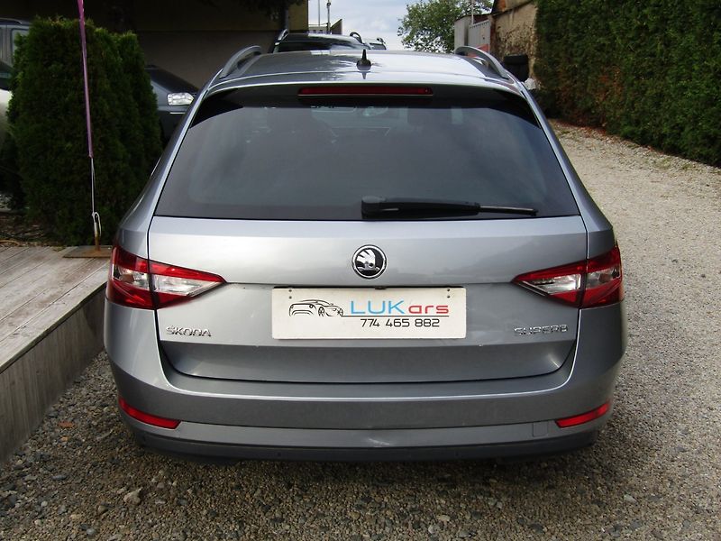 Škoda Superb (2017) 1.6 TDI 88kW - fotka 12 z 40