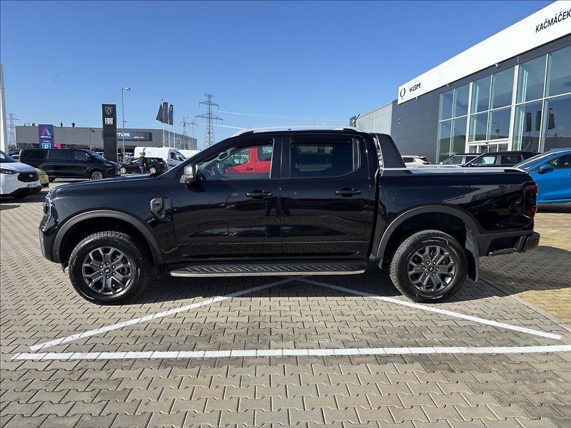Ford Ranger 3,0 EcoBlue 177kW V6 Wildtrak - fotka 2 z 43