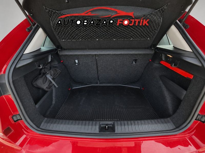 Škoda Kamiq (2025) 1.5 TSi 110KW Top Selection DS - fotka 17 z 23