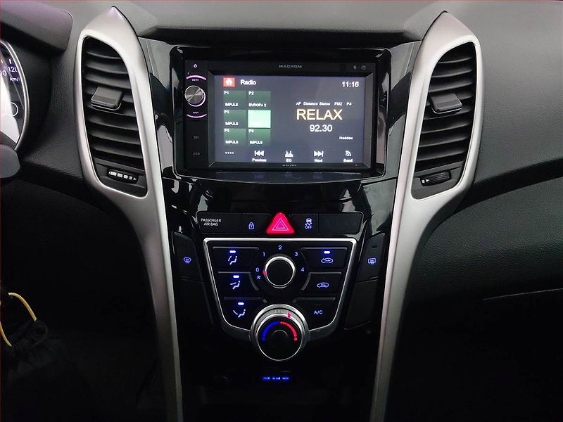 Hyundai i30 (2016) 1.6 CRDi, Serv.kniha, Tempomat - fotka 12 z 18