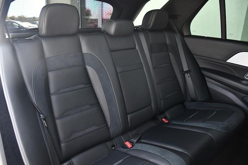Mercedes-Benz GLE 63S 4MATIC K360°ACC VZDUCH - fotka 17 z 61
