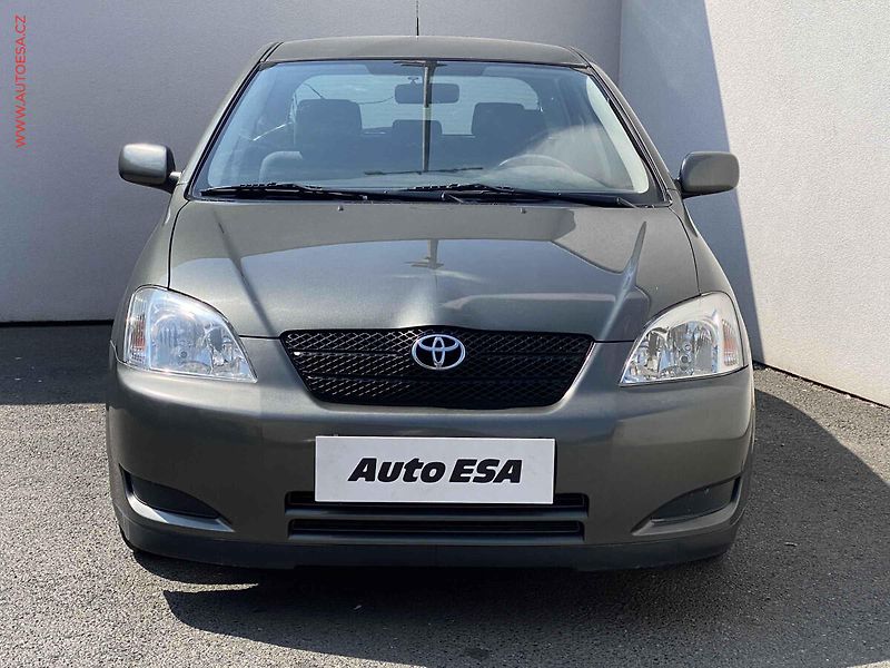 Toyota Corolla (2004) 1.4 VVT-i, ČR, TZ, park.čidla - fotka 2 z 14