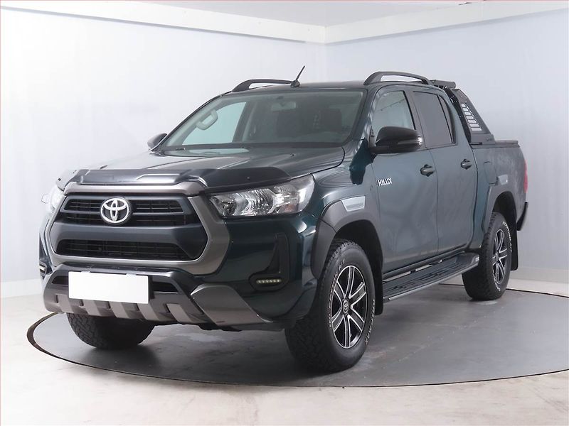 Toyota Hilux (2021) 2.4 D-4D - fotka 2 z 15