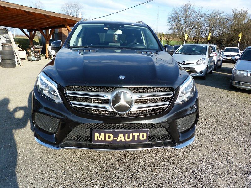 Mercedes-Benz GLE 350 D - fotka 2 z 21