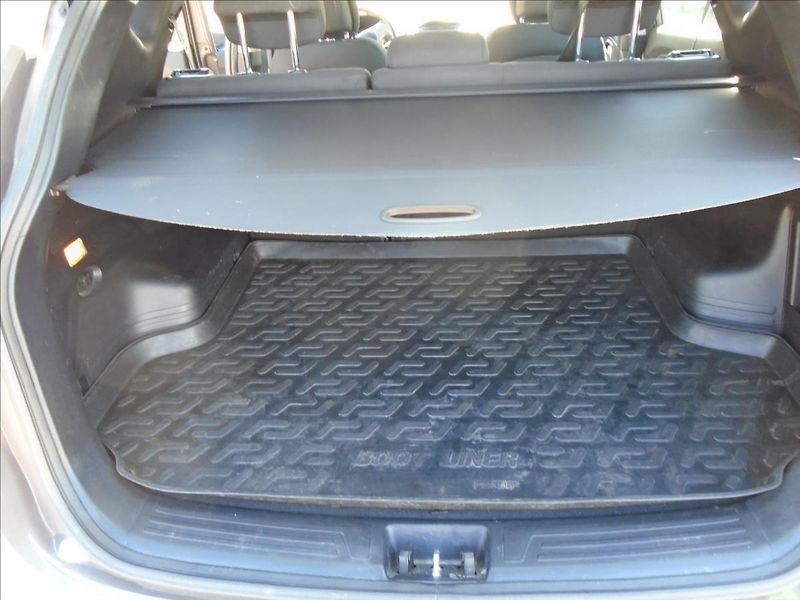 Hyundai ix35 1,6   1.6 BENZIN-99KW - fotka 14 z 25