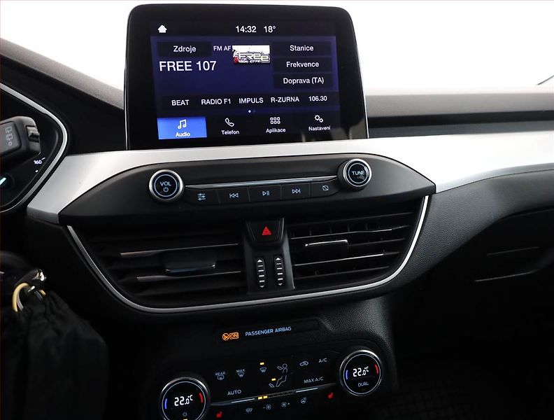 Ford Focus (2020) 1.5 EcoBlue, Tempomat - fotka 10 z 18