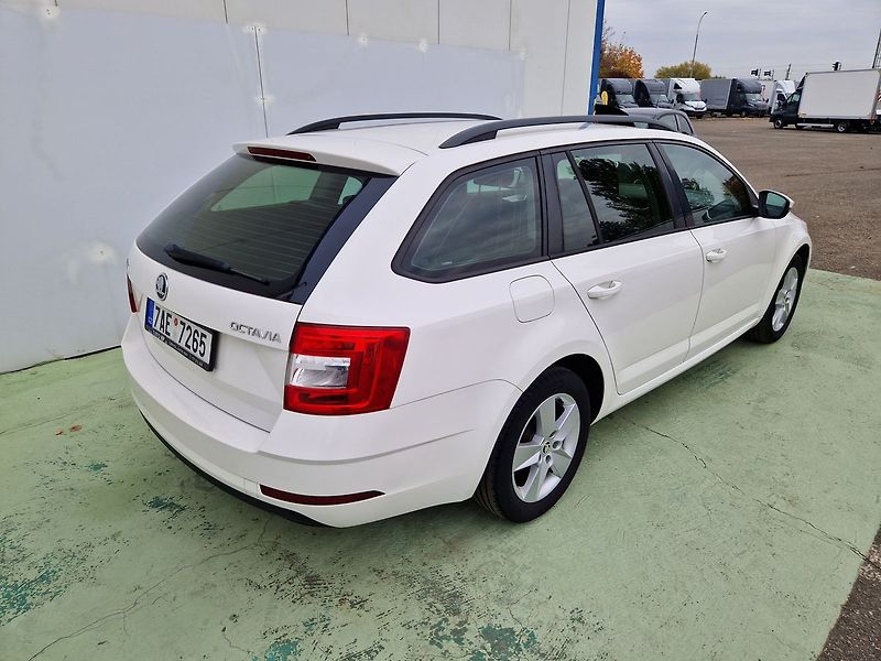 Škoda Octavia 1.6 TDI - fotka 3 z 34