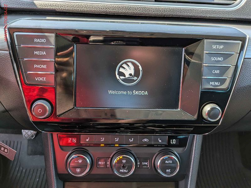 Škoda Superb (2016) 1.4TSi, Navi, bixen - fotka 11 z 16