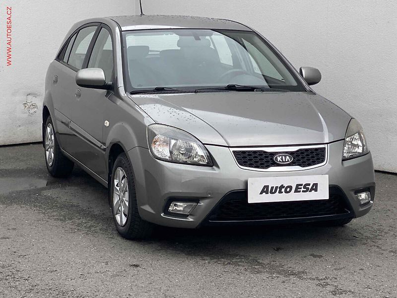 Kia Rio (2011) 1.4i, ČR, AC - fotografie inzerátu