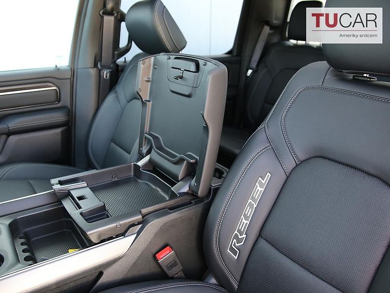 RAM 1500 (2026) Rebel 5.7 V8 Hemi 2026 - fotka 27 z 39