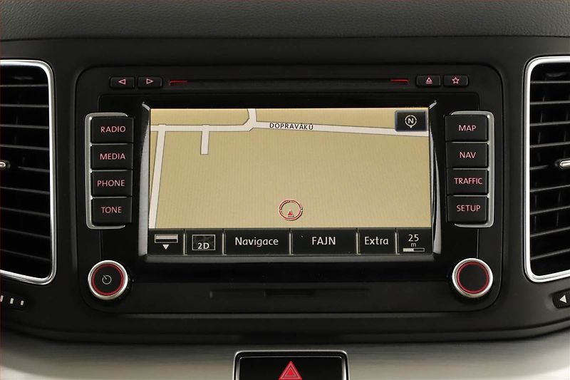 Volkswagen Sharan (2013) 2.0 TDI, Automat, 7 míst, Kůže - fotka 13 z 19