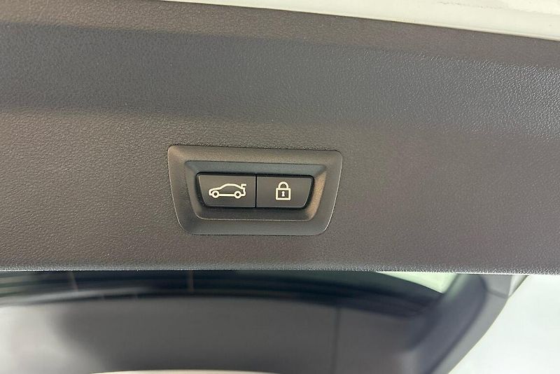 BMW X3 xDrive20d - fotka 10 z 26