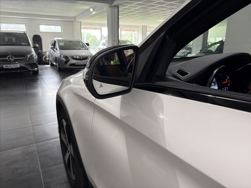 Mercedes-Benz GLC 2,0   250 BURM 360 PANORAMA - fotka 29 z 33