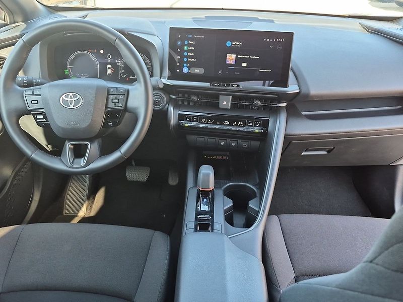 Toyota C-HR 2.0L PHEV CVT Style - fotka 12 z 26