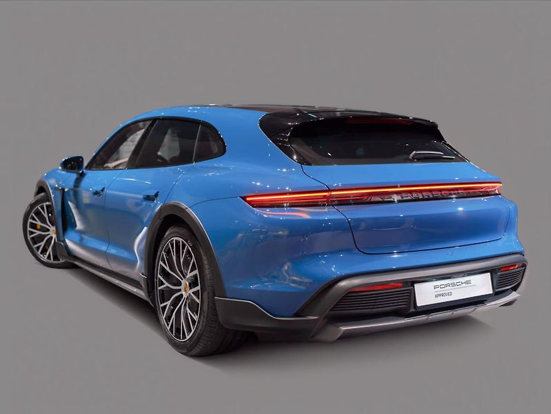 Porsche Taycan 4S Cross Turismo HuD Burm Vent - fotka 8 z 29