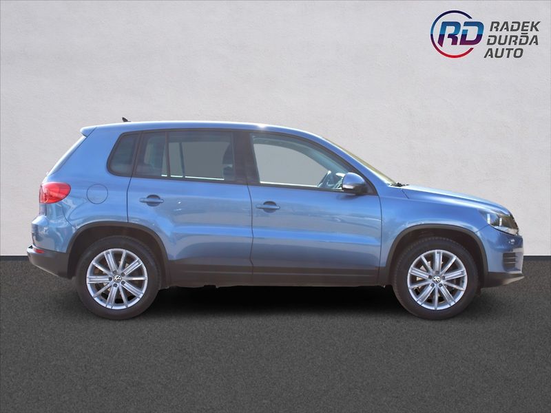 Volkswagen Tiguan 2,0 TDI  VÝHŘEVY,TAŽNÉ - fotka 4 z 26