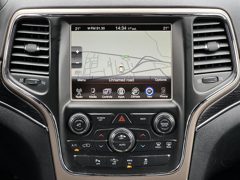 Jeep Grand Cherokee 3.0CRD SUMMIT AUTOMAT KŮŽE - fotka 24 z 47