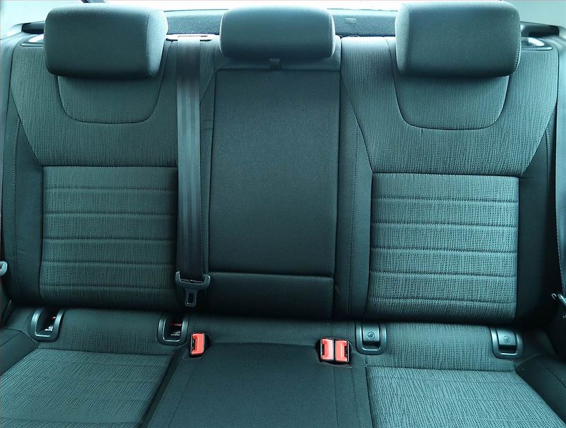 Škoda Octavia (2016) 1.6 TDI, Serv.kniha, Tempomat - fotka 10 z 18
