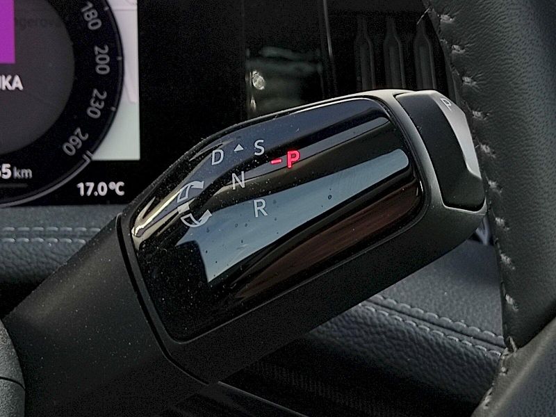 Škoda Superb (2025) L&K 2,0 Tdi 142 kw 4x4 DSg - fotka 24 z 40