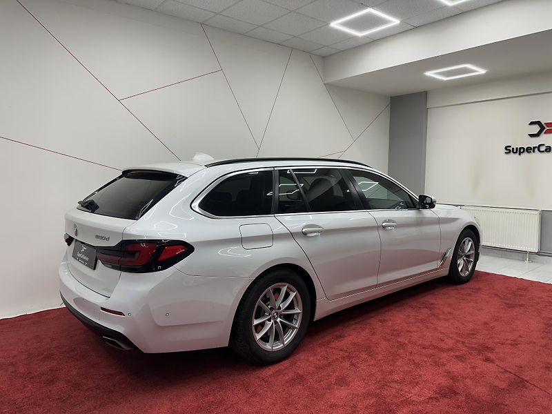 BMW Řada 5 (2021) 530d TAŽNÉ*LED*KAMERA*TOP SPEC - fotka 4 z 18