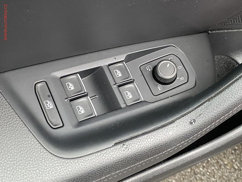 Volkswagen Passat (2016) 2.0BiTDi 4x4, ČR, Highline - fotka 11 z 21