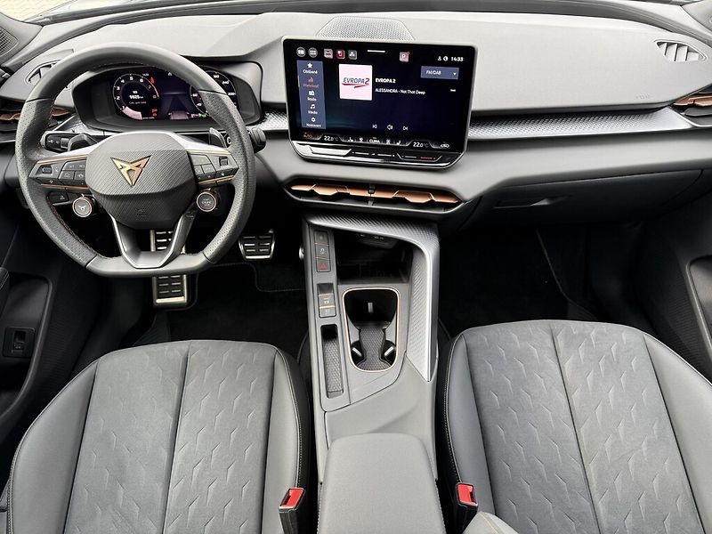 Cupra Terramar DSG 4WD 2,0 TSi 150 kW - fotka 9 z 24