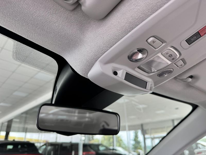 Citroën C4 1,2PT 130*AT8*Full LED*Kamera - fotka 19 z 36