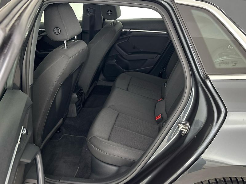 Audi A3 DSG - fotka 8 z 27