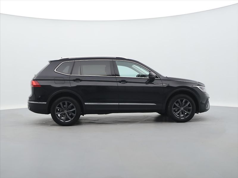 Volkswagen Tiguan Allspace 1,5 TSI 110kW DSG CZ Life DPH - fotka 6 z 24