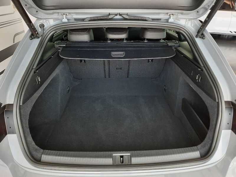 Volkswagen Arteon Shooting Brake (2023) 2.0 TSI (140kW/190k) DSG, R-li - fotka 25 z 28