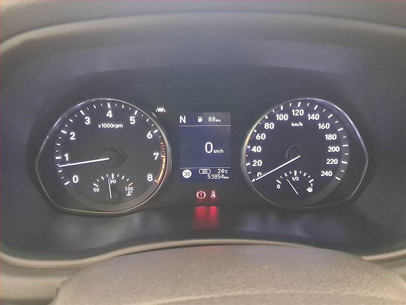 Hyundai i30 (2023) N-Line 1.5 T-GDI MHEV - fotka 11 z 18
