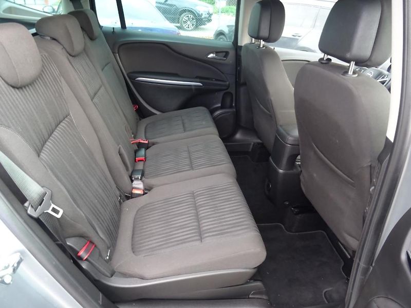Opel Zafira 1,6 CNG Tourer Edition - fotka 19 z 31