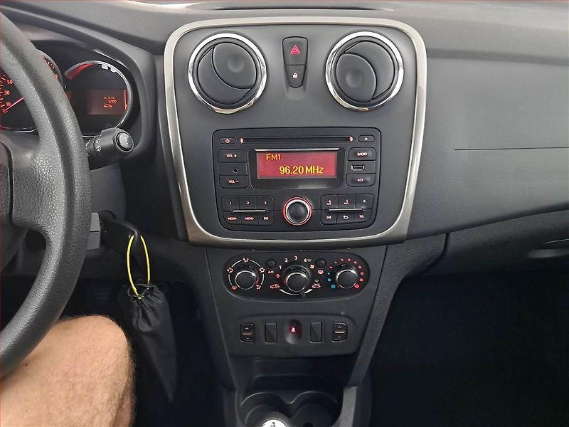 Dacia Sandero (2016) 1.2 16V, ČR,1.maj, Serv.kniha - fotka 12 z 14