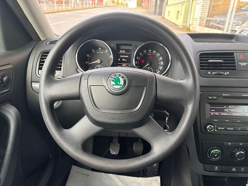 Škoda Yeti 1.8TSi/2011/MAN6-TAŽNÉ.4X4 - fotka 38 z 47